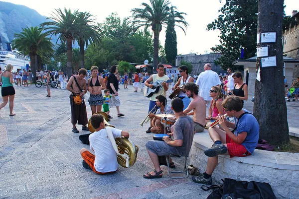 Street Musicians playing in Kotor, Montenegro — Stock Photo, Image