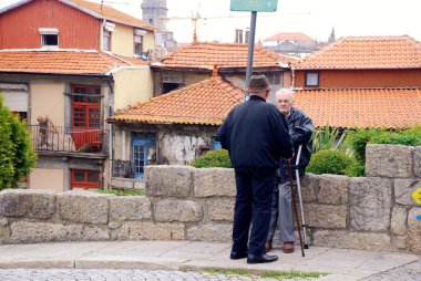 porto, Portekiz eski Caddesi üzerinde iki üst düzey adam