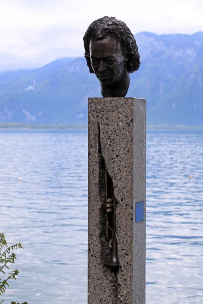 Statue von Meilen davis in Montreux, Schweiz — Stockfoto