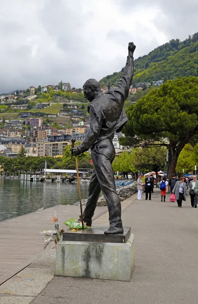 Freddie Mercury statue on waterfront of Geneva lake, Montreux, S — Stock Photo, Image