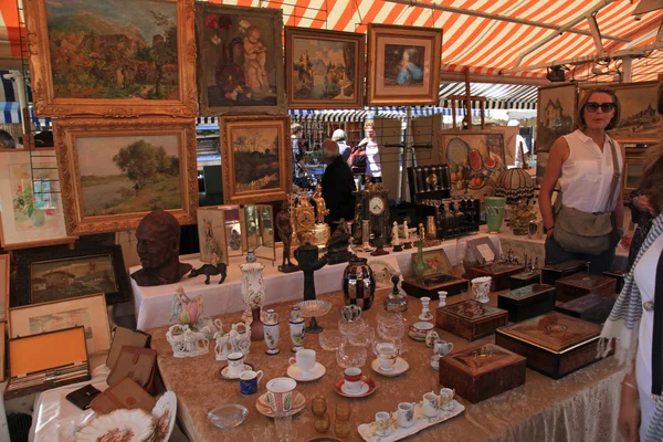 Antique market in Nice, France — Stock Photo, Image