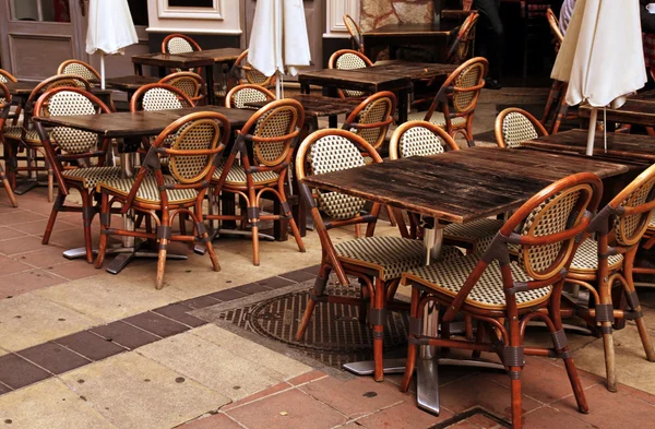 Buiten Frans café in de oude stad van nice, Frankrijk Stockfoto