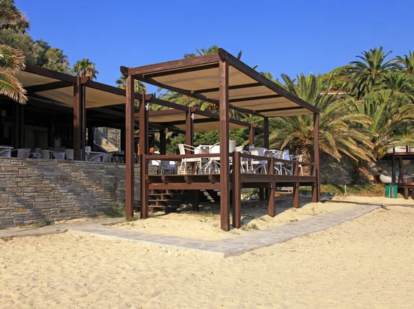 Terraza al aire libre cafetería en la playa de arena —  Fotos de Stock