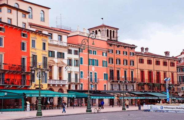 Piazza bra, verona, Itálie — Stock fotografie