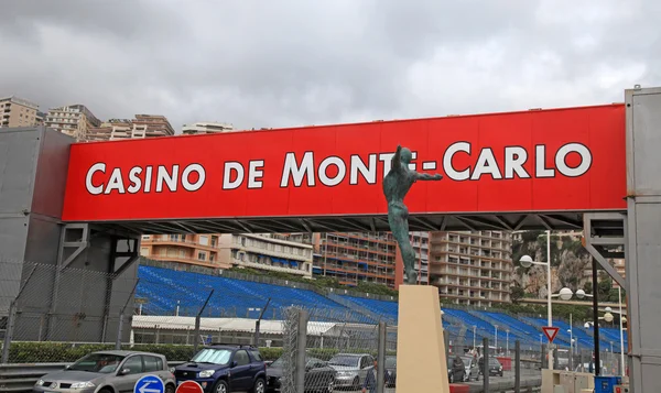 Estátua de rua, tabuleta e bronze, Mônaco, Monte-Carlo . — Fotografia de Stock