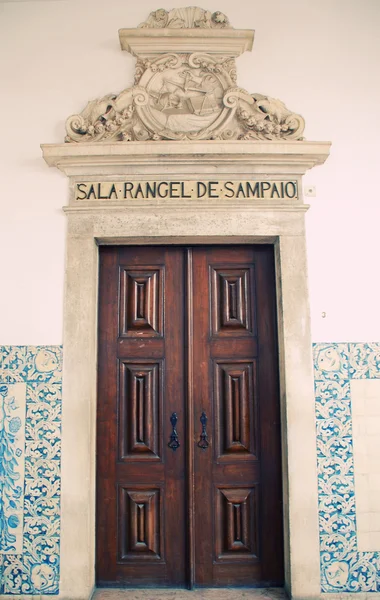 Wooden Door, University of Coimbra — Stock Photo, Image