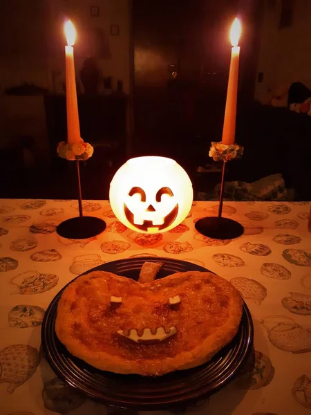 Тыквенный Торт Столом Хэллоуин — стоковое фото