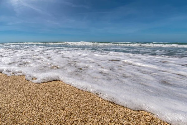 Mar Con Olas Primer Plano Costa — Foto de Stock