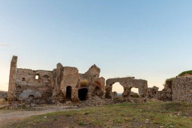 Puglia, İtalya 'daki antik Sant' Agata Manastırı manzarası