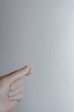 Hızlı grip testi için elele tutuşun.