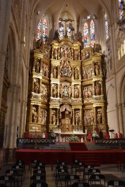 Burgos, İspanya - 16 Ekim 2021: Santa Maria, Burgos, Kastilya ve Leon Katedrali 'nin ana sunağı