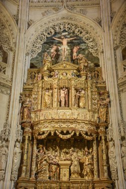 Burgos, İspanya - 16 Ekim 2021: Burgos Gotik Katedrali 'ndeki Condestable Şapeli Sunağı, Castilla Leon