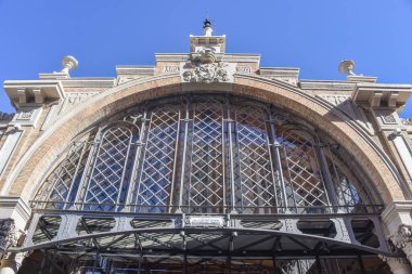 Zaragoza, İspanya - 23 Ekim 2021: Mercado de Lanuza, Zaragoza 'nın merkez pazarı