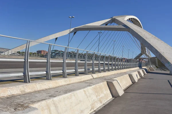Zaragoza Espanha Outubro 2021 Terceira Ponte Milênio Puente Del Tercer — Fotografia de Stock