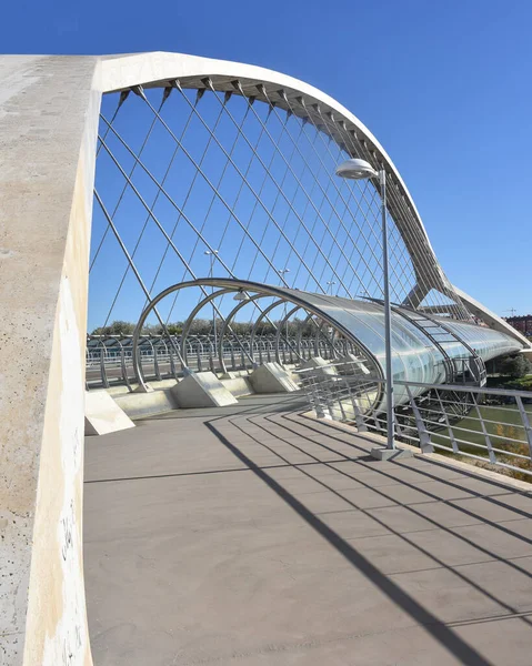 Сарагоса Испания Октября 2021 Года Третий Мост Тысячелетия Puente Del — стоковое фото