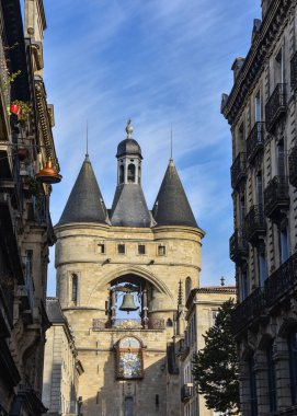 Bordeaux, Fransa - 8 Kasım 2021: La Grosse Cloche veya Büyük Bordeaux Çanı, Fransa