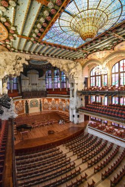 Barcelona, İspanya - 23 Kasım 2021: Palau de la Musica Katalana veya Katalan Müziği Sarayı, Barcelona, Katalonya, İspanya