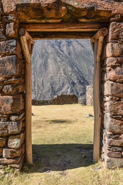Ollantaytambo, Cusco, Peru yakınlarındaki Pumamarca Kalıntıları.
