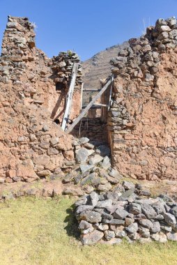 Ollantaytambo, Cusco, Peru yakınlarındaki Pumamarca Kalıntıları.