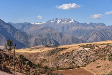İnkalar 'ın Kutsal Vadisi' nin Moray arkeolojik bölgesinden görünüşü. Cusco, Peru