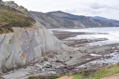 Bask Sahili 'nde Flysch Rock oluşumları. Zumaia, Gipuzkoa, İspanya