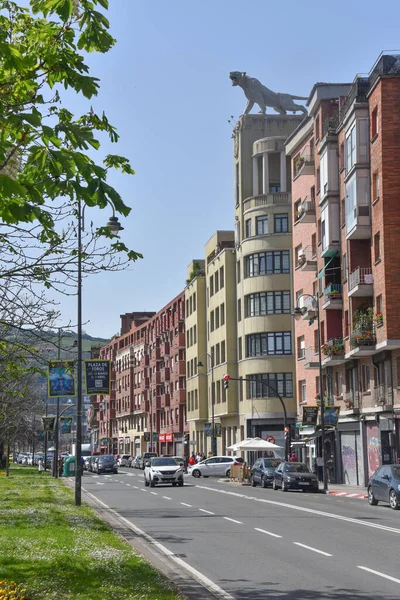 Bilbau Espanha Abril 2022 Tigre Deusto Uma Escultura Joaquín Lucarini — Fotografia de Stock