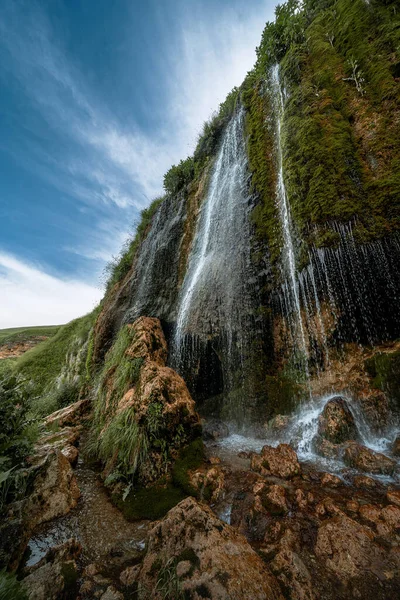 Cachoeira Cáucaso Cachoeira Grishkina Balka Paisagem Verão Verde Lugar Pitoresco Fotos De Bancos De Imagens
