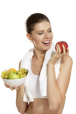 genç bir kadın fitness sonra