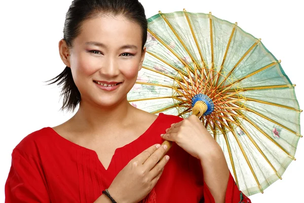 伝統的な自家製の傘で美しい中国の女の子 — ストック写真