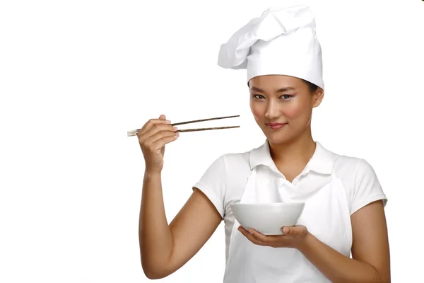 Spokojený úsměv asijské Číňanka kuchaře při práci — Stock fotografie