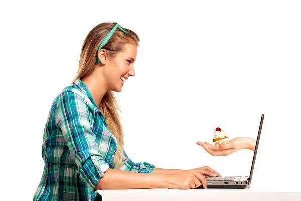 Young Woman Sitting at the desk  shopping Online — Stock Photo, Image