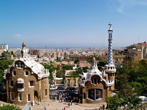 Parc guell, hoofdingang, barcelona — Stockfoto