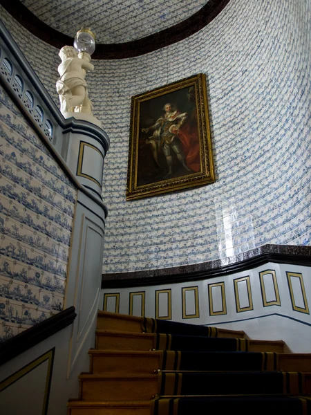 涅博鲁夫宫，波兰在楼梯 — 图库照片
