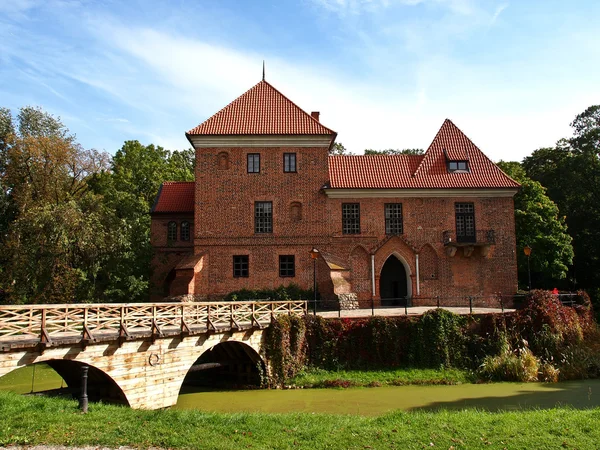 Γοτθικό κάστρο στο oporow, Πολωνία — Φωτογραφία Αρχείου