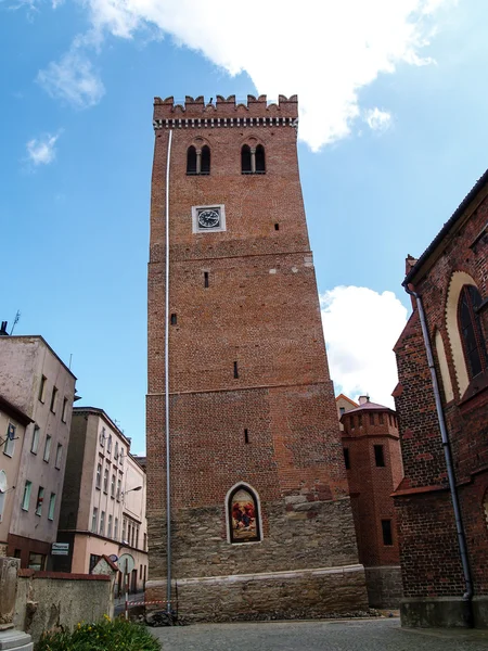 Schiefer Turm von Sabkowice slaskie, Schlesien, Polen — Stockfoto