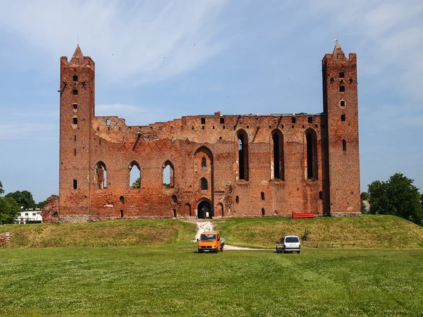 Ruinen der alten teutonischen Burg in Radzyn chelminski, Polen — Stockfoto