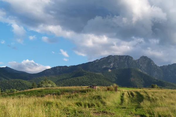 Giewont, famoso pico perto de Zakopane, Polônia — Fotografia de Stock