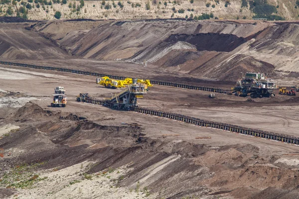 yüzey kömür madenciliği ve güç istasyonu içinde belchatow, Polonya