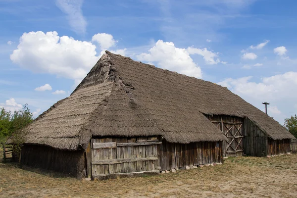 Wooden old cottages — Stock Photo, Image
