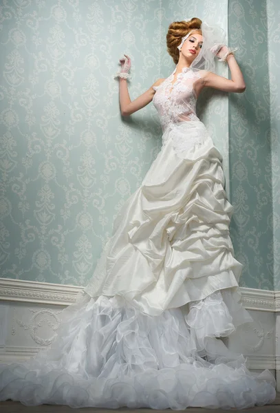 Alluring Bride — Stock Photo, Image