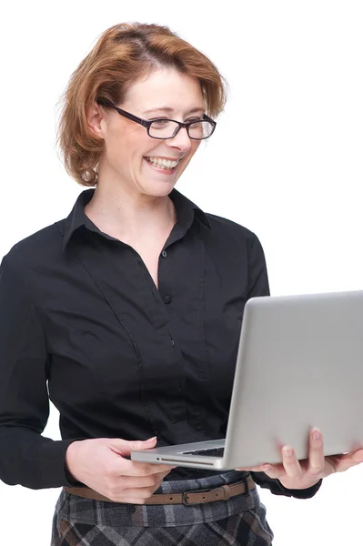 Sonriendo a la computadora portátil — Foto de Stock