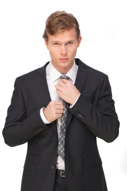 İş adamı işe hazırlanıyor.