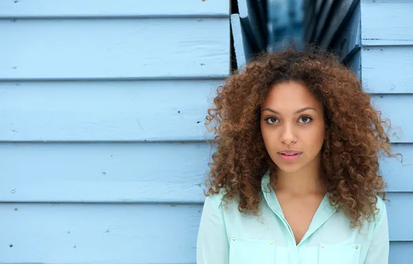 Elegant young woman — Stock Photo, Image