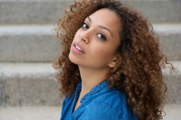 Portrait of an attractive woman face looking at camera — Stock Photo, Image