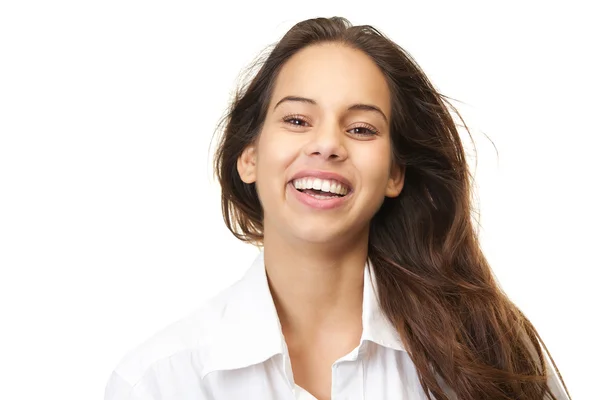 Retrato de cerca de una mujer bonita sonriendo —  Fotos de Stock