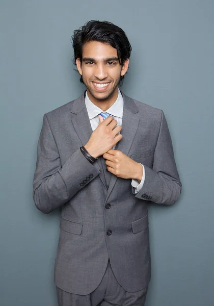 Close up portrait of a young businessman smiling — Stock Photo, Image