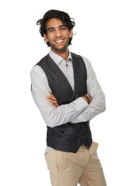 gülen, şirin genç bir adam portresi