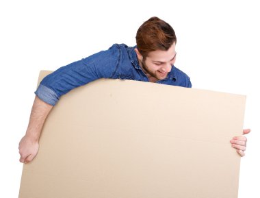 genç adam tutarak boş tasarlamak