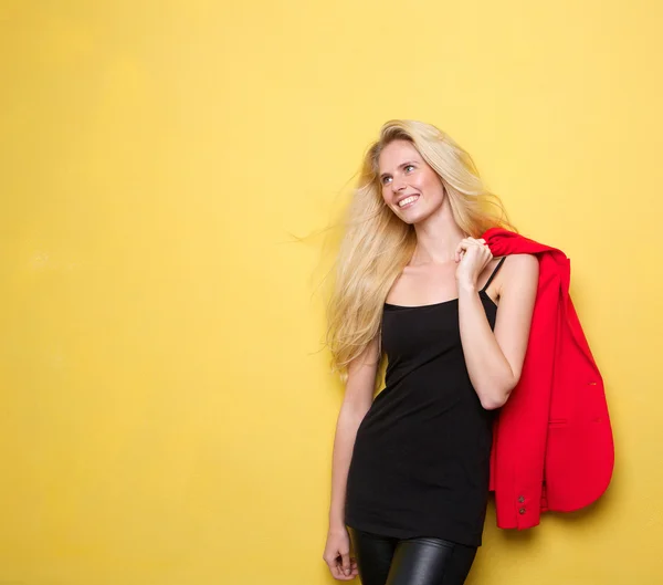 Čerstvá mladá blondýna usmívá — Stock fotografie