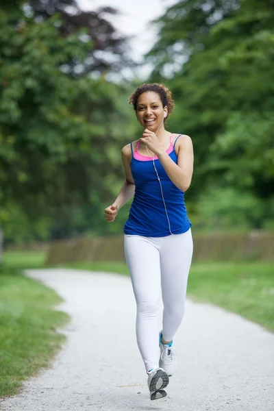 Woman jogging — Stock Photo, Image
